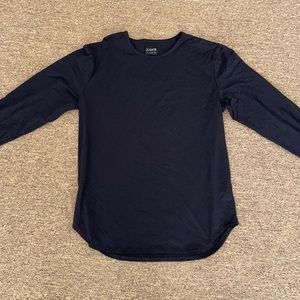 Cuts black long sleeve elongated tshirt- good condition